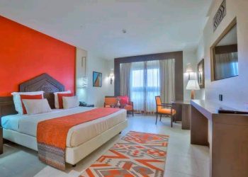 Astonishing pictures:  Hearts of Oak is lodging in one of the best hotels in Mali